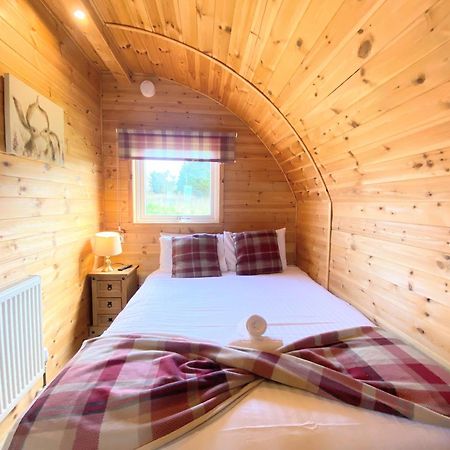 Villa Pond View Pod 1 With Outdoor Hot Tub - Fife - Loch Leven - Lomond Hills à Kelty Extérieur photo